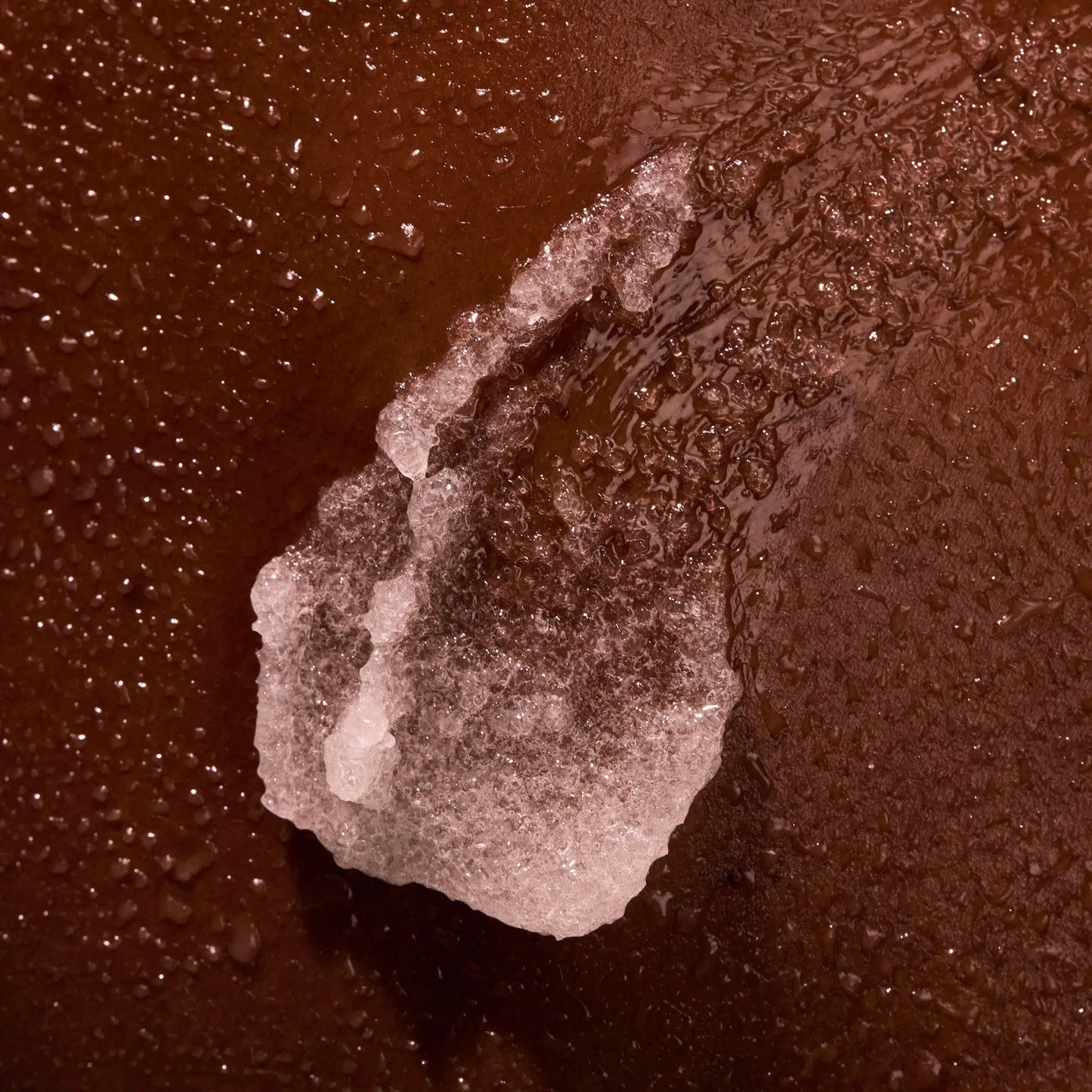 the-glow-getter-multi-oil-body-scrub-f7 NATR-40028-Alt-Image-TheGlowGetterMulti-OilBodyScrub-08.webp